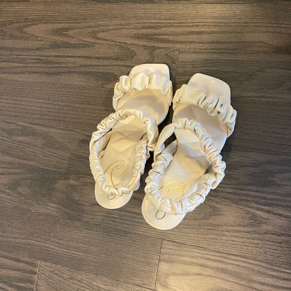 Sam Edelman cream heels - Picture 3 of 3